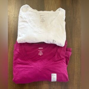NWT Sonoma Women’s V- Neck Tees XXL